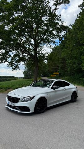 MERCEDES-BENZ C 63 AMG Mercedes-AMG C 63 S Autom.  Voll ! ! 