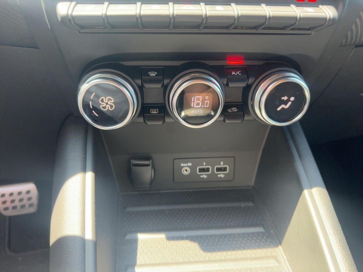 Fahrzeugabbildung Renault Captur R.S. LINE E-TECH Plug-in 160