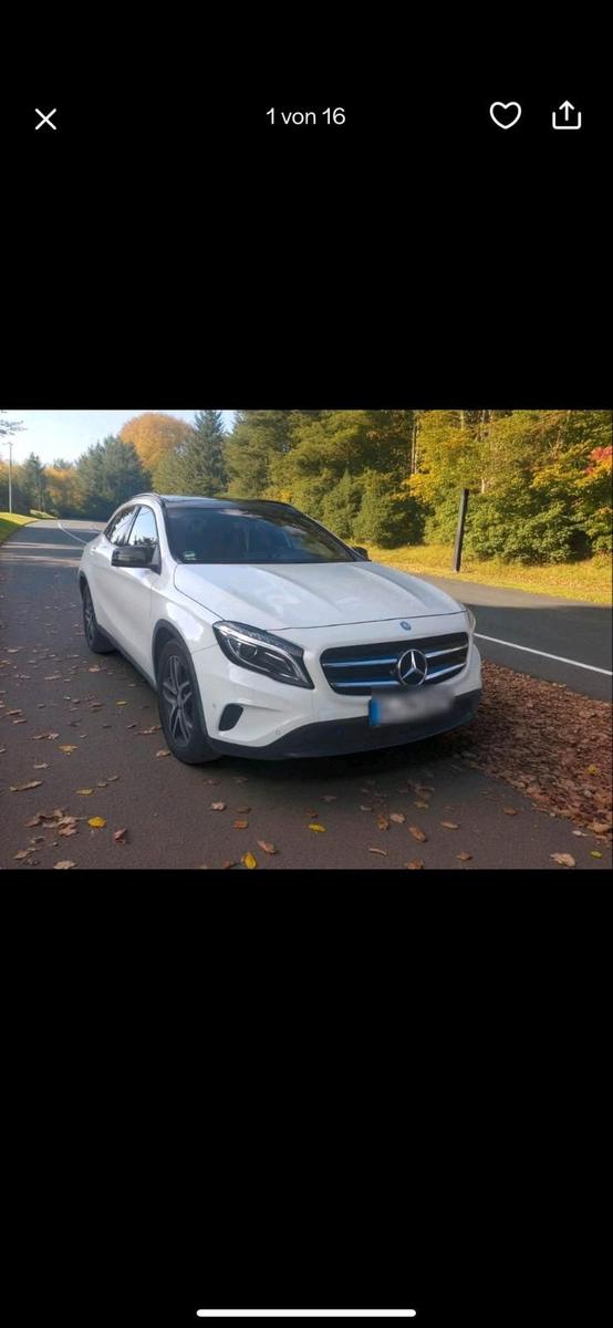 Mercedes-Benz GLA 200