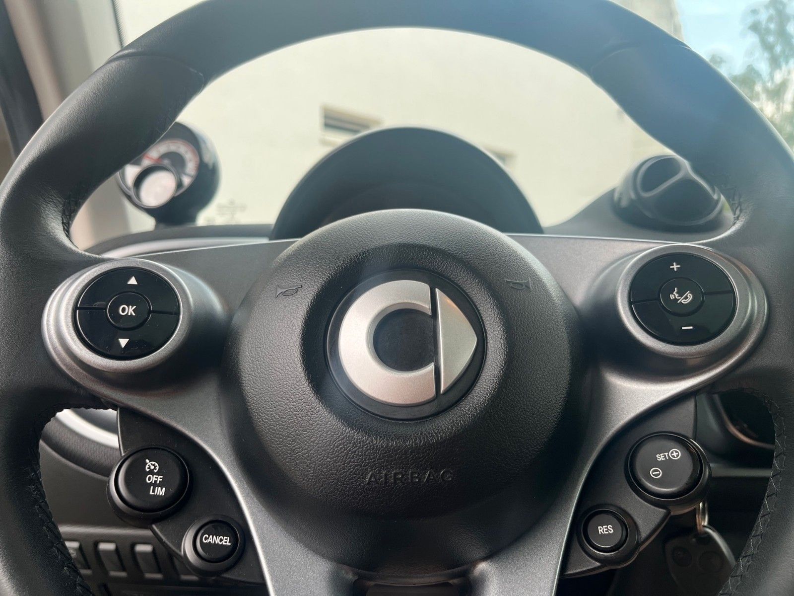Smart ForTwo fortwo coupe Basis 52 kW – Bild 14