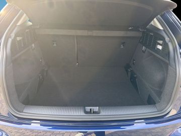 Audi Q2 35 TFSI S-LIne KAMERALEDTEMPOMAT