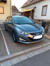 Hyundai i40 cw 1.6 GDI FIFA World Cup EDITION FIFA W... - Hyundai i40 mit Benzin-Antrieb: Kombi, 1.6