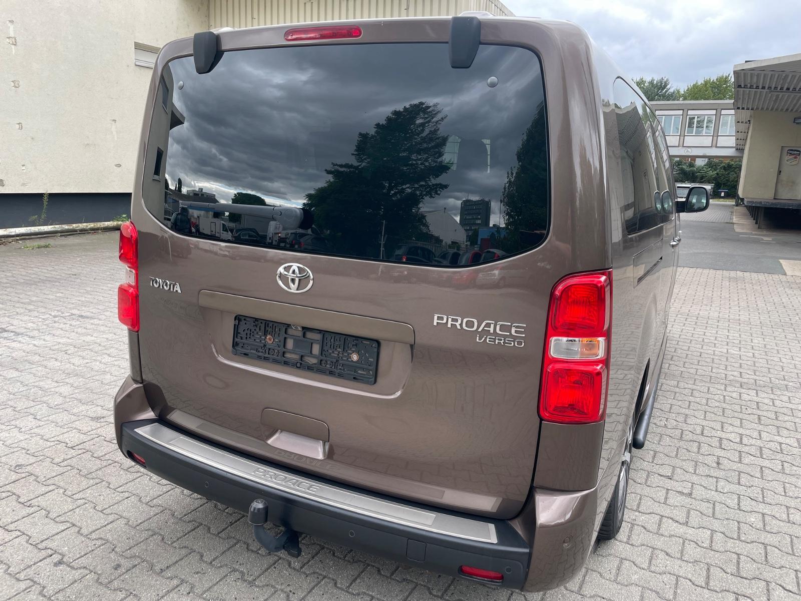 Toyota Proace (Verso) 2,0-l-D-4D 130kW Family Auto