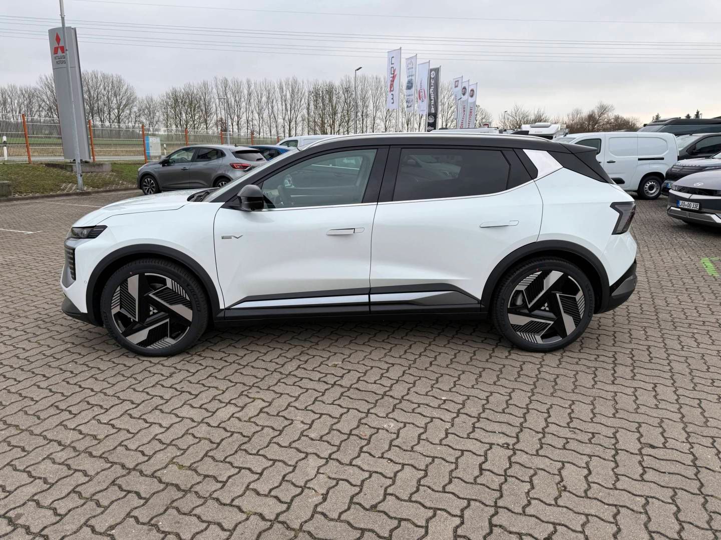 Fahrzeugabbildung Mitsubishi Eclipse Cross Diamant TOP