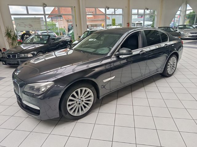 BMW 740d xDrive*LEDER*NAVI*KAMERA*SOFT-CLOSE*