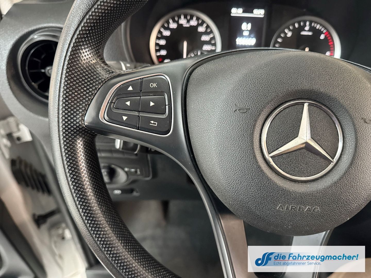 Fahrzeugabbildung Mercedes-Benz Vito Kasten 116 CDI 4x4 lang AHK Navi DAB *EXPOR