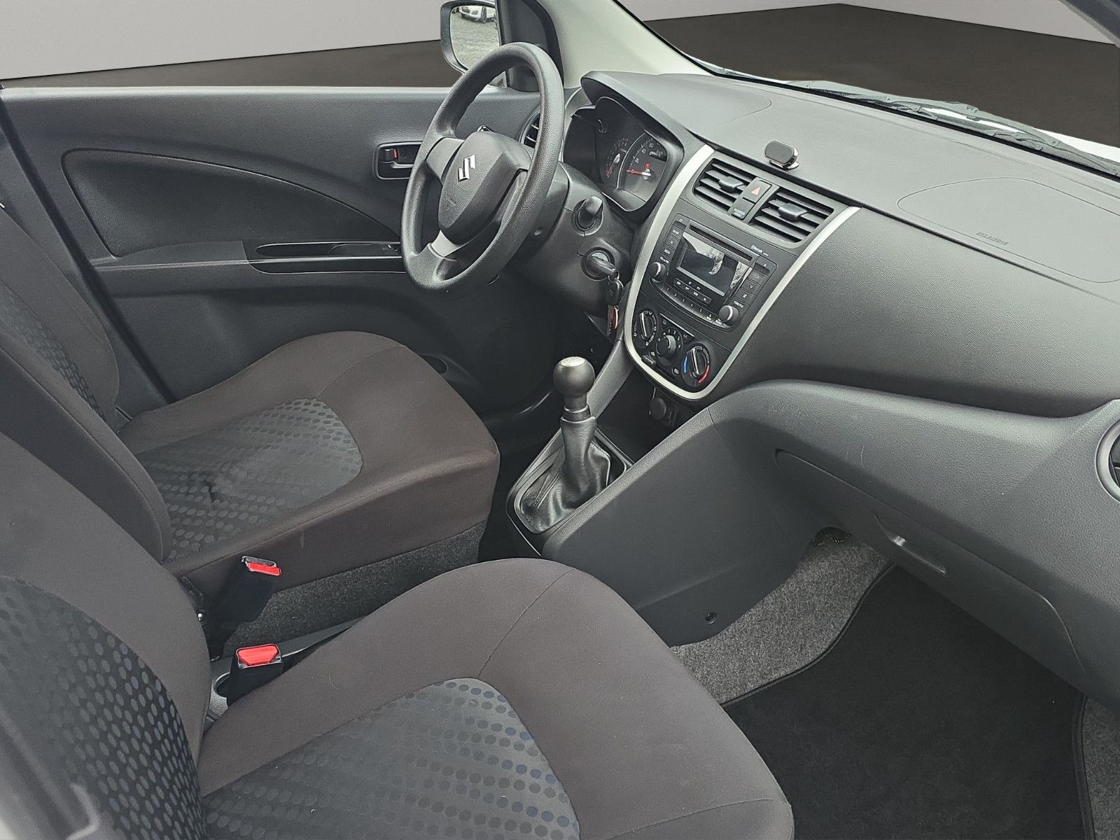 Fahrzeugabbildung Suzuki Celerio Club AUS 1.HAND+WENIG KM+TÜV SERVICE NEU