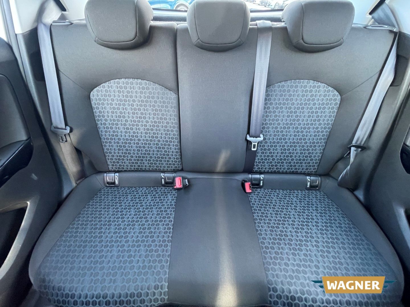 Fahrzeugabbildung Opel Corsa E Edition 1.2 Sitzheizung Tempomat