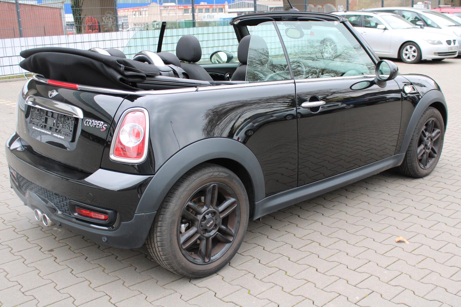 MINI Cooper S Cabrio 1.Hand Navi Xenon SHZ MFL PDC