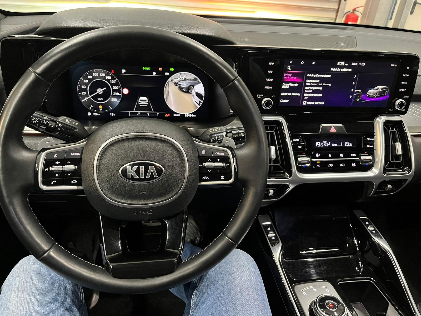Kia Sorento Platinum 4WD 7.Sitzer/PANO/Head-Up/360°K
