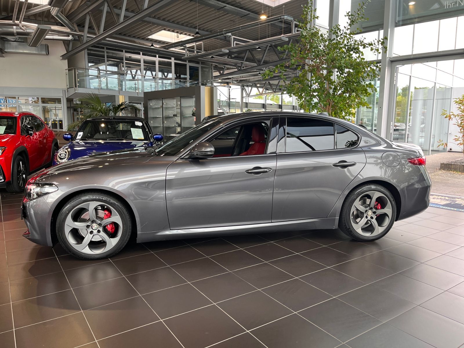 Fahrzeugabbildung Alfa Romeo Giulia Super H/K LEDER XEN NAV ACC RFK ALU