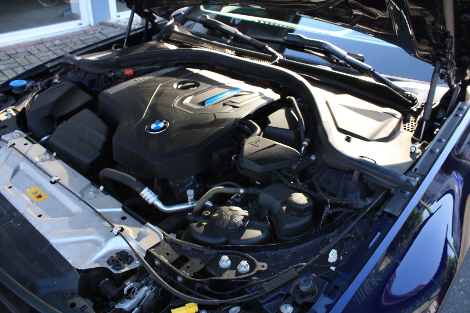 BMW 330 3 Touring 330 e xDrive Sport Line foto 6