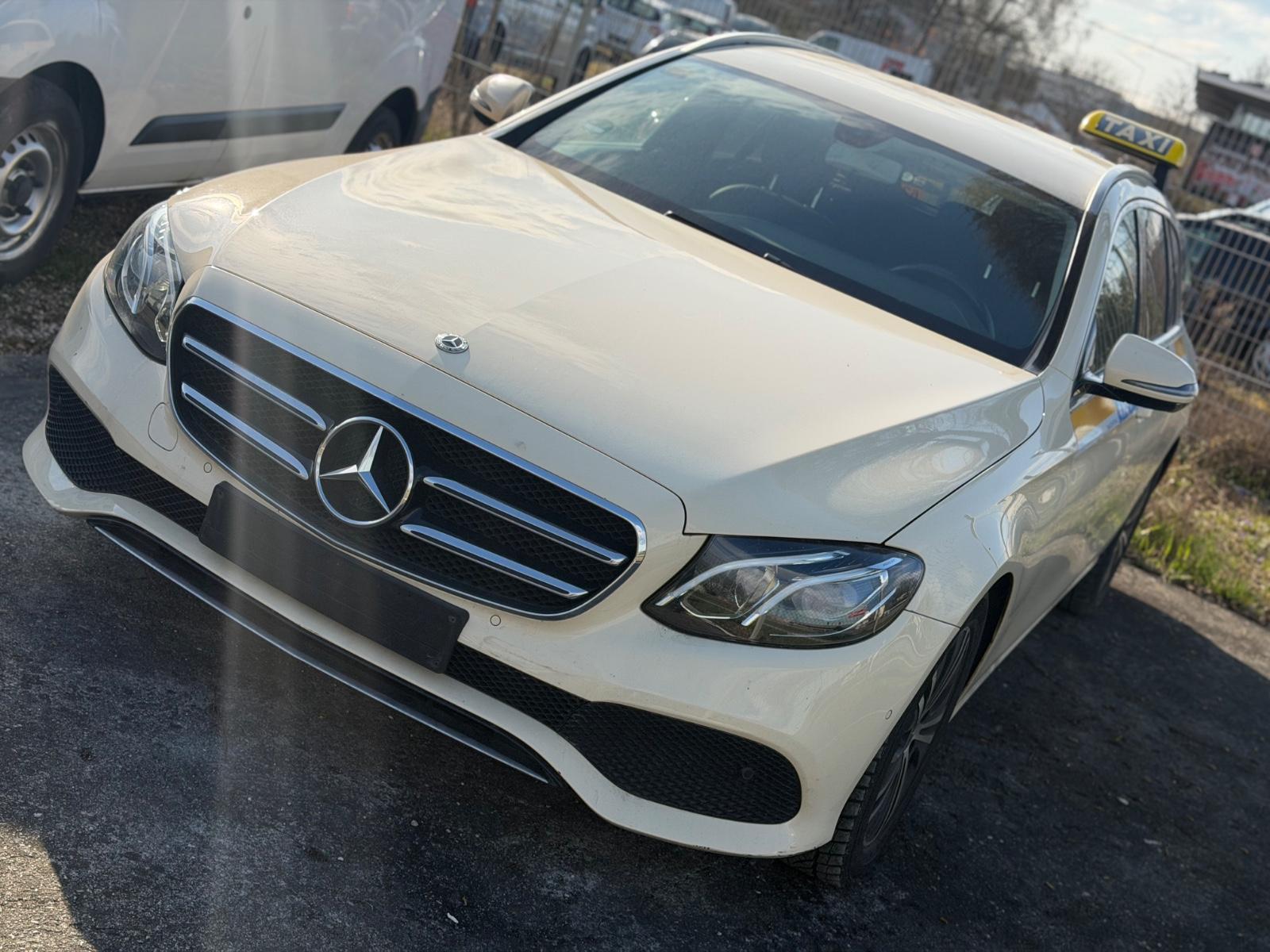 Mercedes-Benz E 200 d 1.Hand 1-Fahrer LED Scheinwerfer