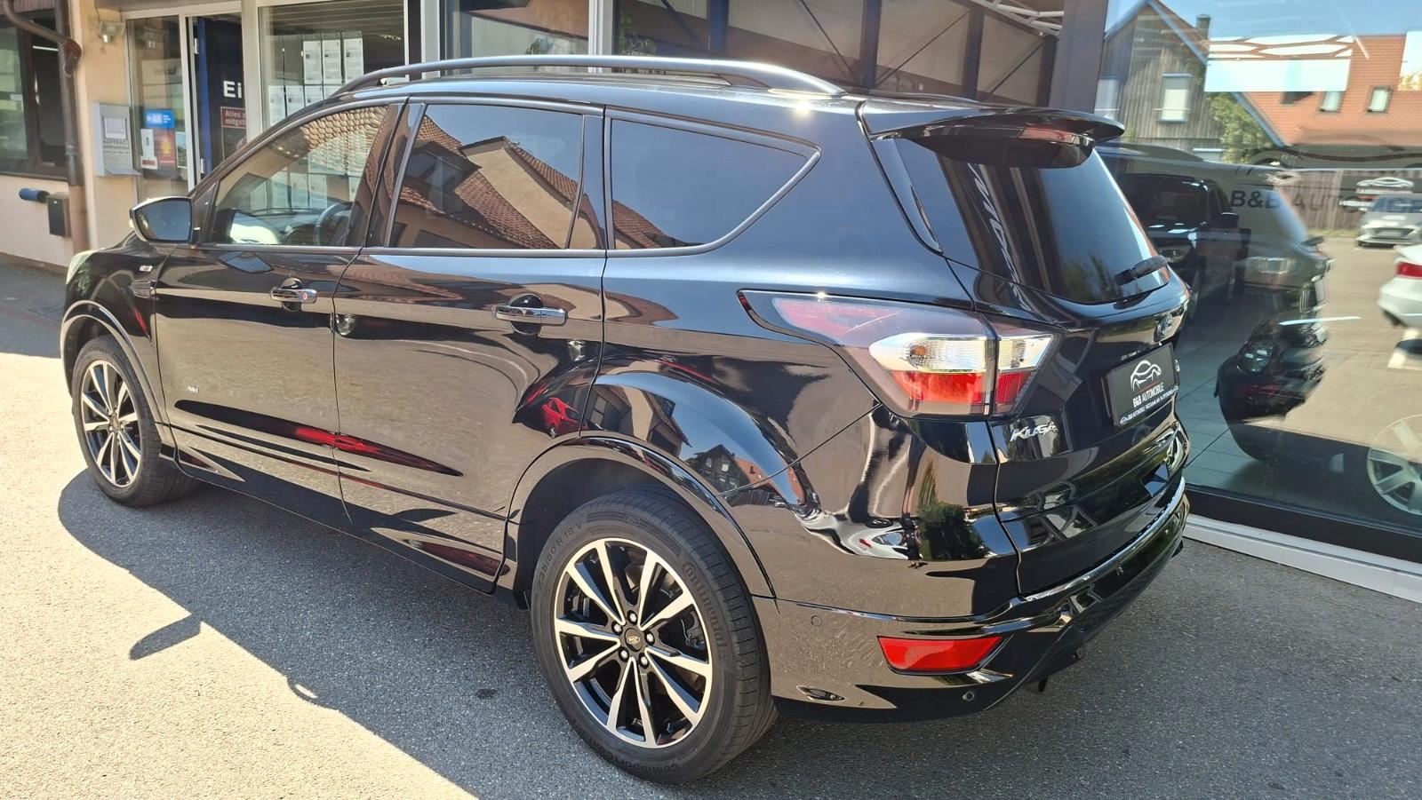 Ford Kuga ST-Line 4WD, LEDER, AUTOMATIK, ALU, KLIMA
