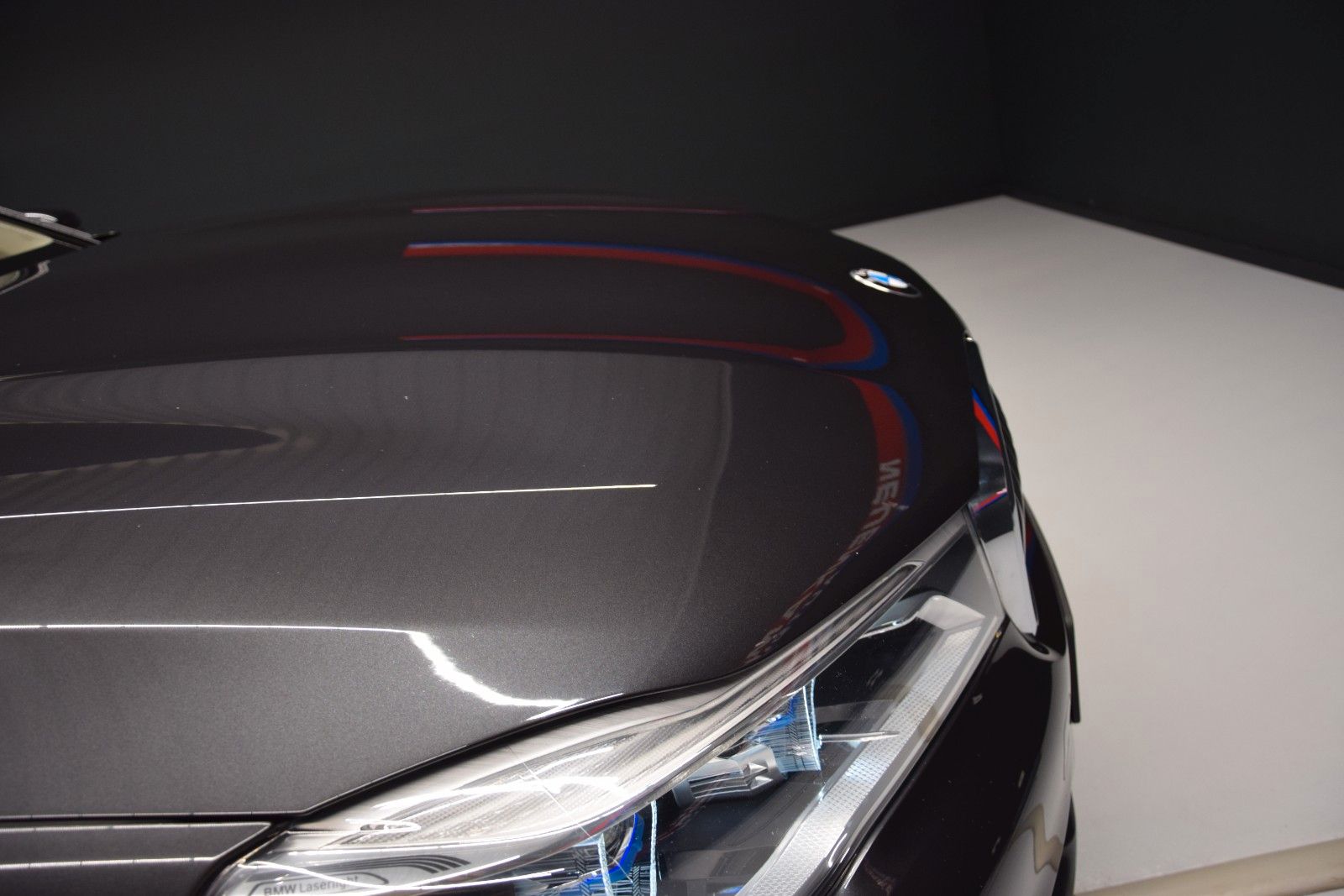 Fahrzeugabbildung BMW 750 d xDrive HuD Leder ACC Massage H&k Laser Kam
