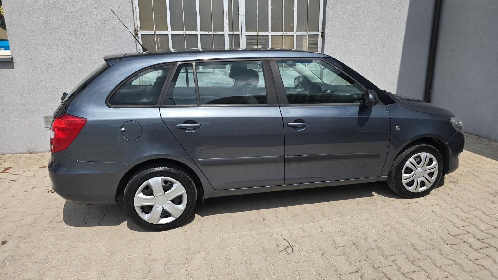 Skoda Fabia 2011 — photo 5
