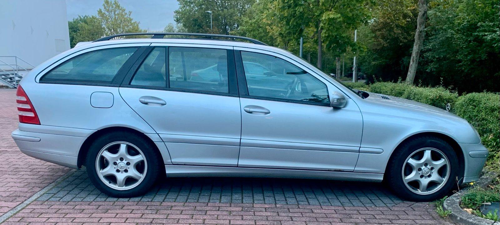 Mercedes-Benz C220 2006 — photo 7