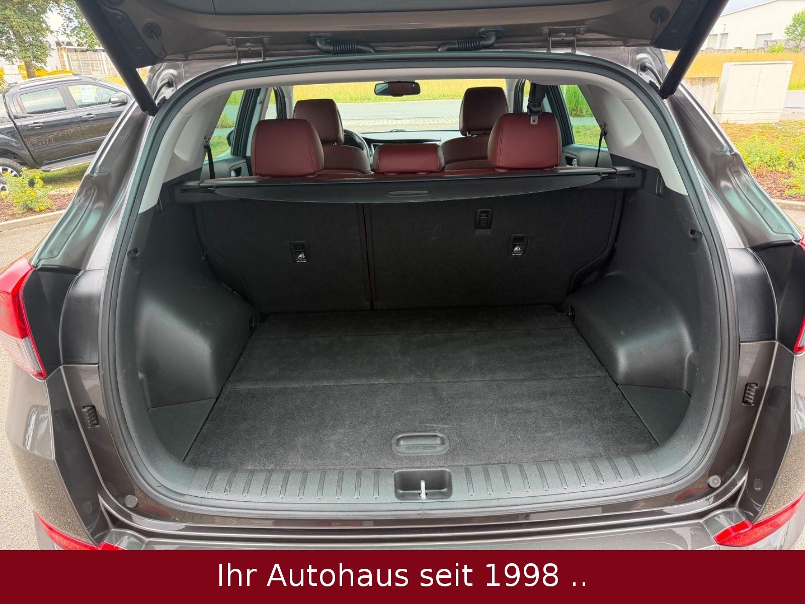 Hyundai Tucson 1.7 CRDi Premium Aut. *LED/AHK/CAM/LEDER*