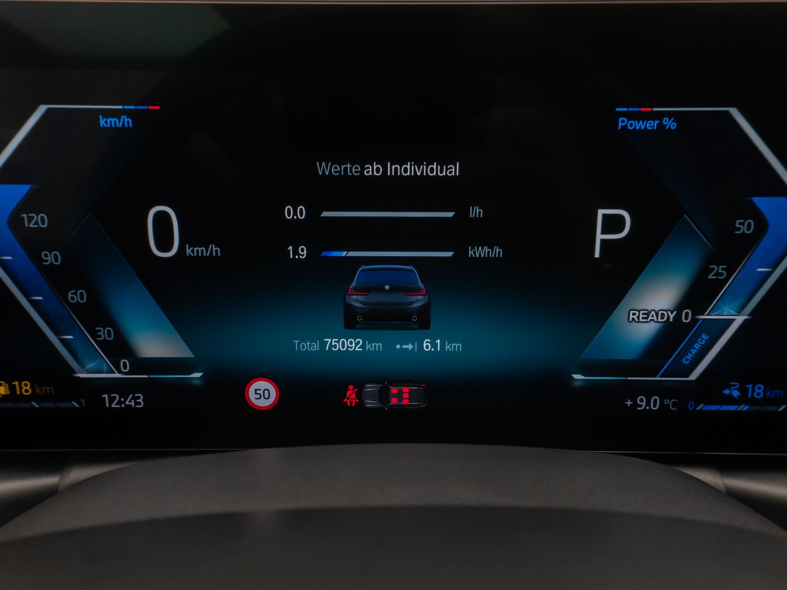 Fahrzeugabbildung BMW 330e xD M Sport Kamera DAB HUD Lenkradheizung