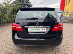 MERCEDES-BENZ B 200d Autom.*XENON*NAVI* MERCEDES-BENZ B 200d Autom.*XENON*NAVI*