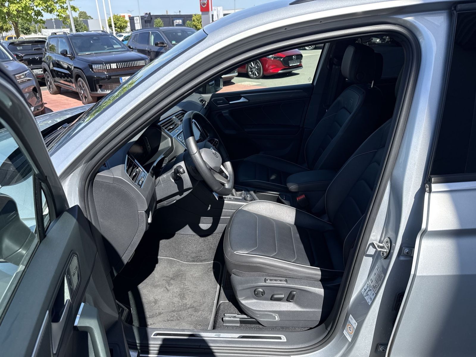 Volkswagen Tiguan 2.0 TDI R-Line 4Motion foto 11
