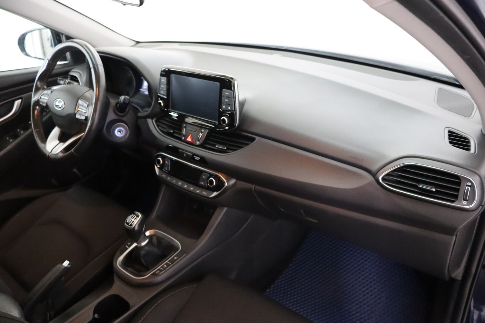 Fahrzeugabbildung Hyundai i30 1.4i * SHZ * Navi * DAB+ * Klima * YES!