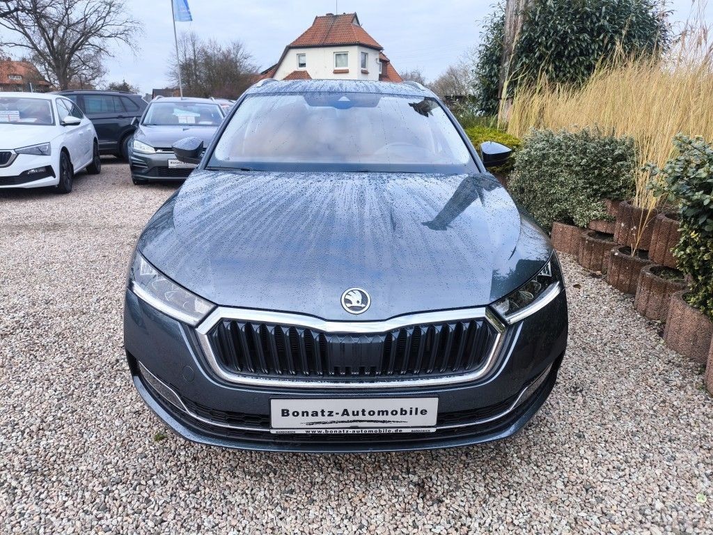 Skoda Octavia — fotografia 2