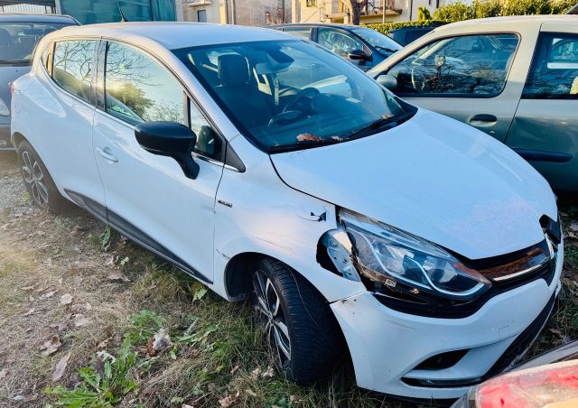 Renault Clio dCi 8V 75 CV 5 Autocarro 4 posti in