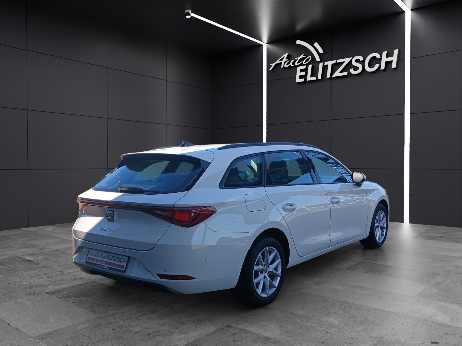 Fahrzeugabbildung SEAT Leon SP TDI Style DSG LED Navi AID ACC RFK SH