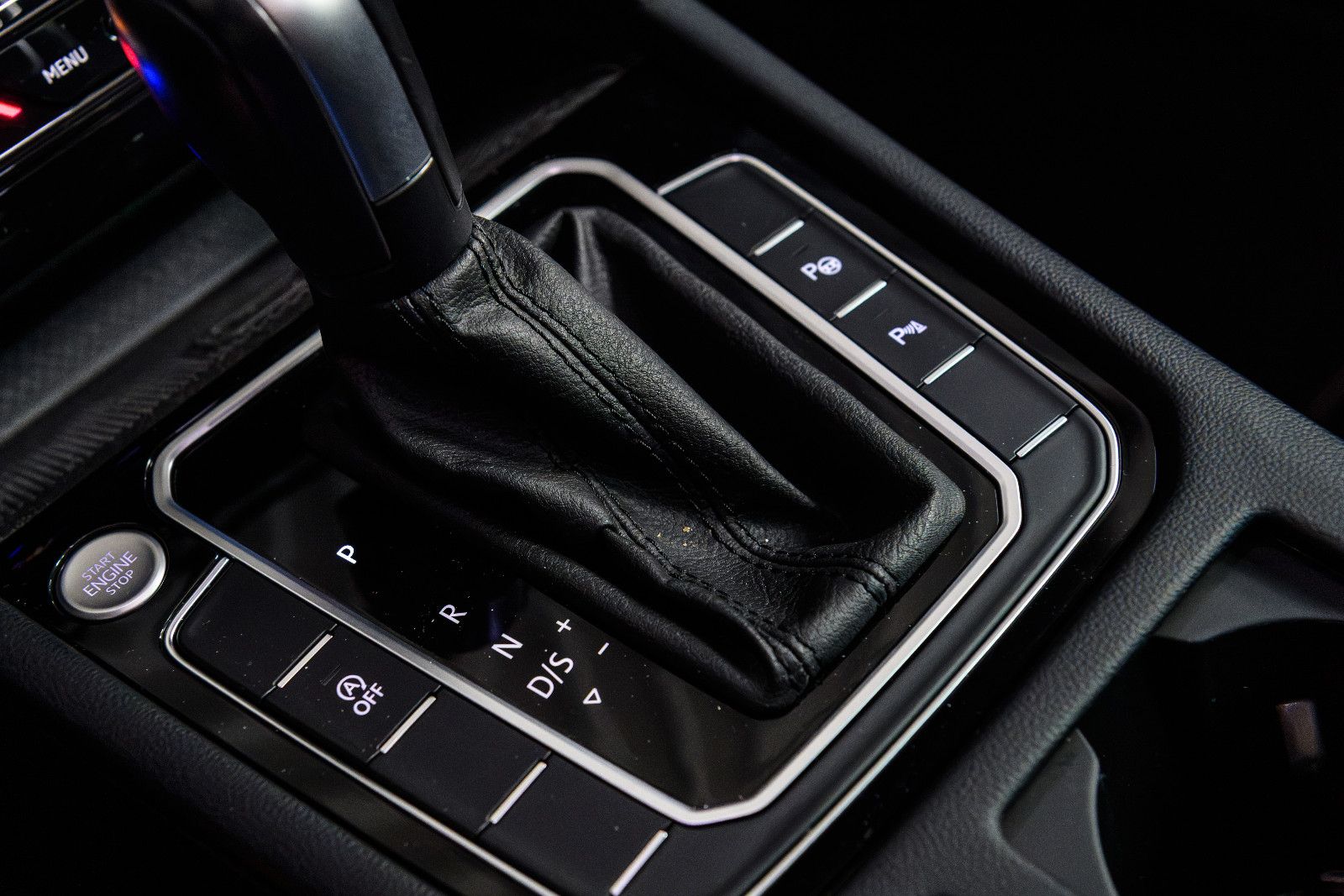 Fahrzeugabbildung Volkswagen Passat Business 2.0 TDI +Massage +Pano *Kamera
