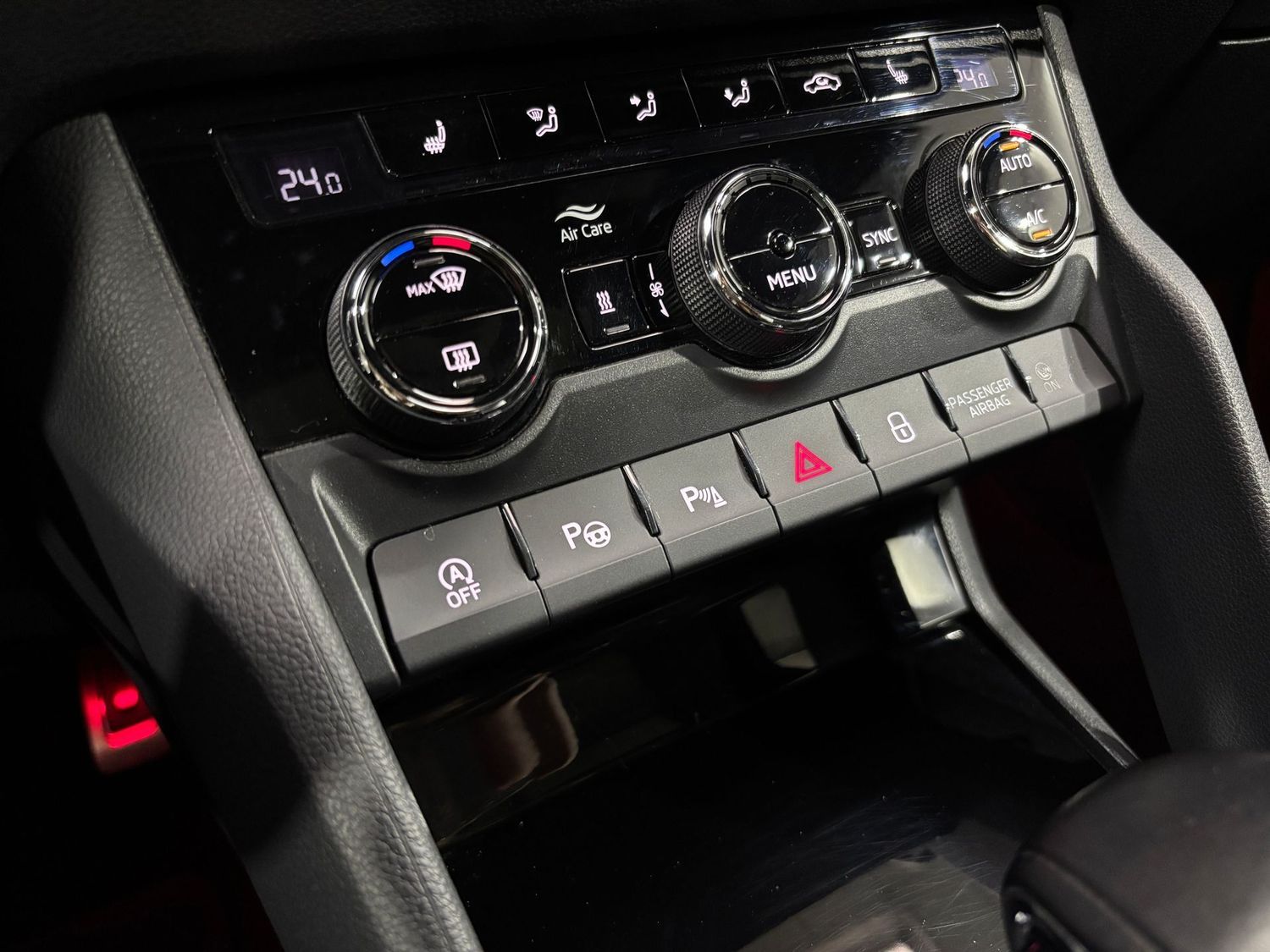 Fahrzeugabbildung SKODA Kodiaq Sportline 4x4#Matrix#Virtual#ACC#Pano#AHK