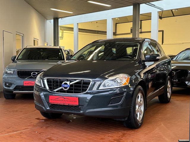 Volvo XC 60 XC60 Momentum 2WD-Navi-Automatik-AHK-Xenon