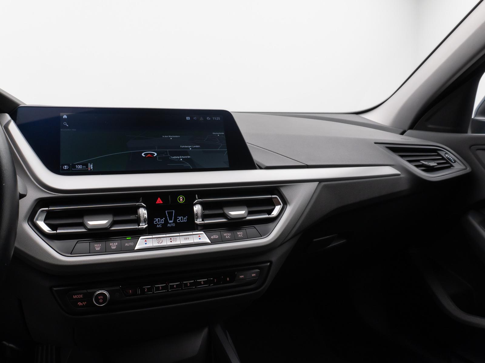 BMW 118 i DAB CockPitPro Geschwindigkeitsreg LED PDC, миниатюра 21
