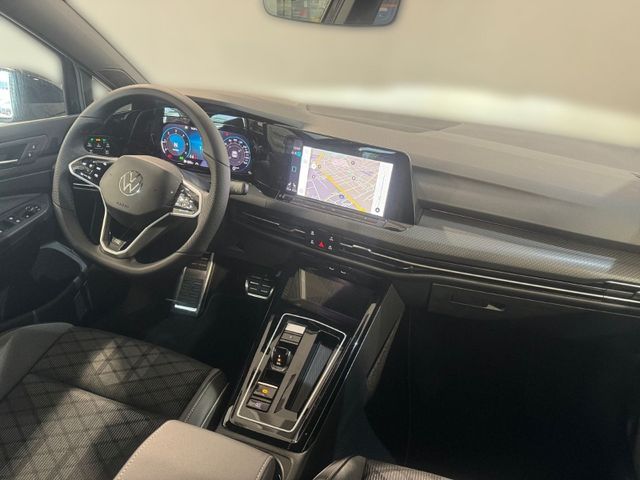 Golf Variant R-Line 2.0 TDI DSG AHK+PANO+STANDH+