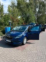 Opel Zafira C 1,6 CDTI WENIG Kilometer! - Opel Zafira Gebrauchtwagen in Mönchengladbach