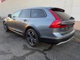 Volvo V90 D5 Cross Country Pro AWD - Volvo V90 Cross Country: mit Klimaanlage