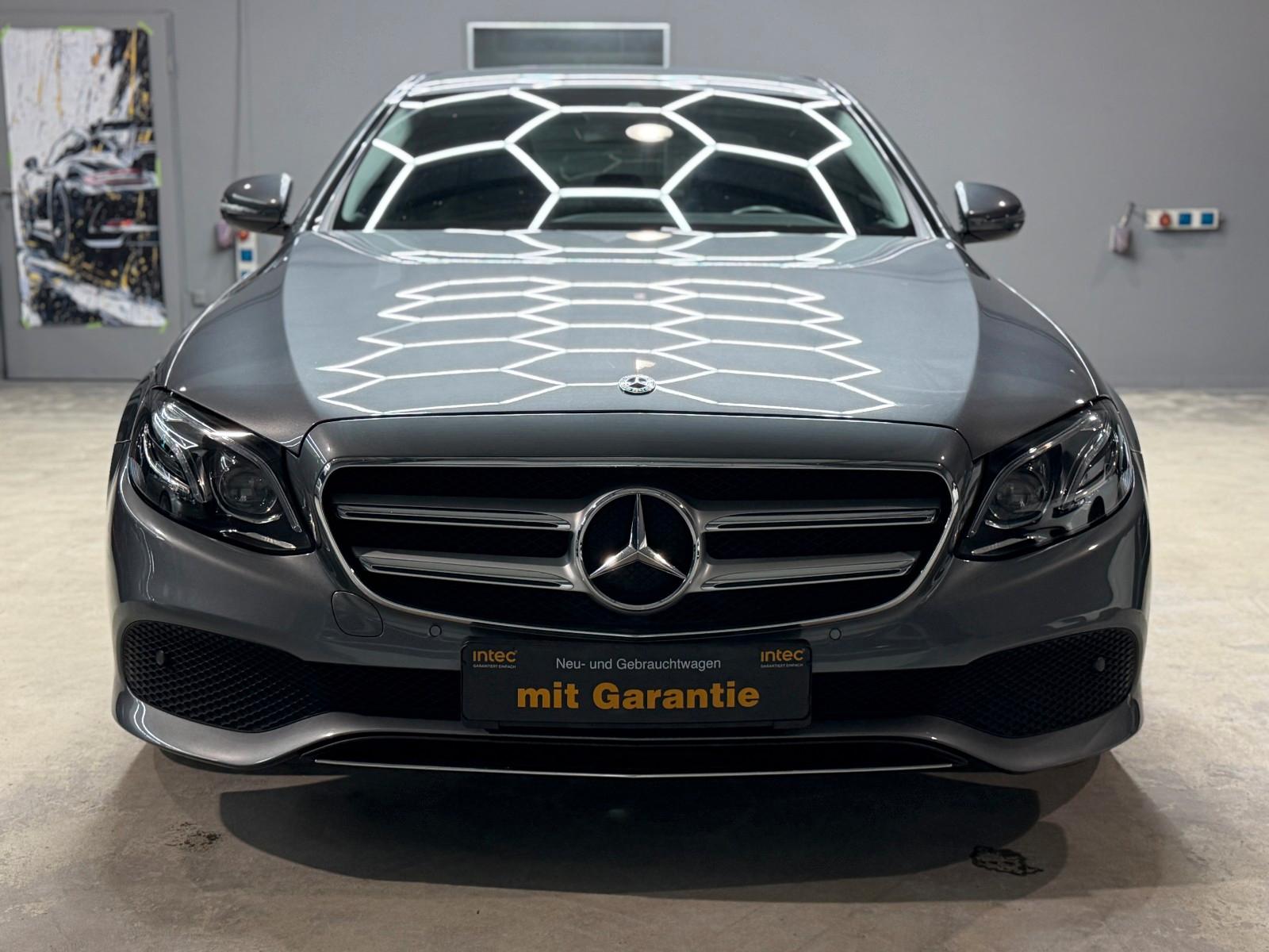Mercedes-Benz E 220D AVANTG./LED/SHZ/TOTWINKEL/KAM