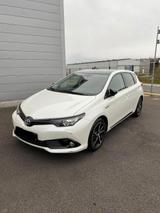 Toyota Auris Touring S. Hybrid 1,8-l-VVT Free Style... - Toyota Auris: Kombi