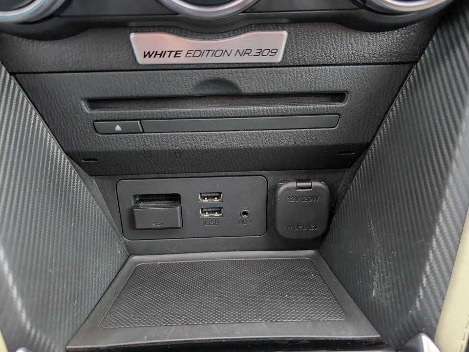 Fahrzeugabbildung Mazda 2 SKY-G 90 SPORTS TEC-P !GARANTIE! NAVI+HUD+LED+