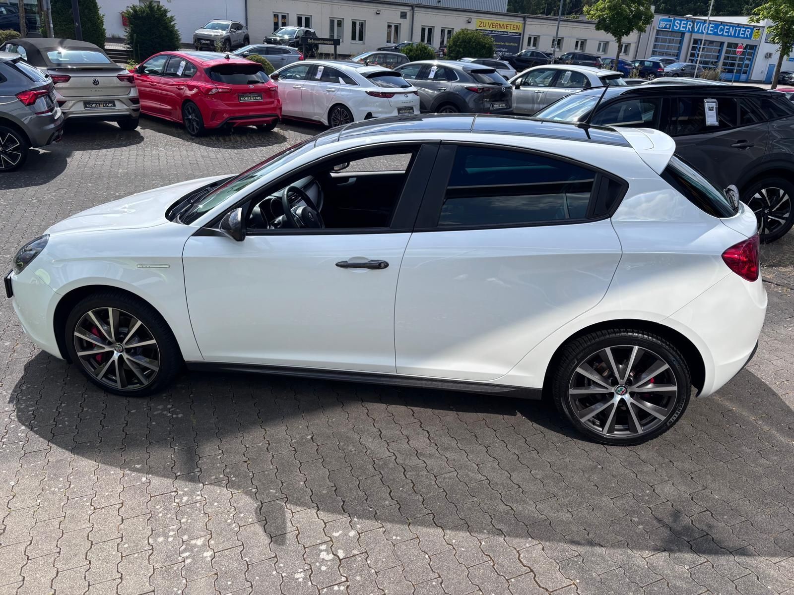 Fahrzeugabbildung Alfa Romeo Giulietta Sport Leder XENON NAVI GSD