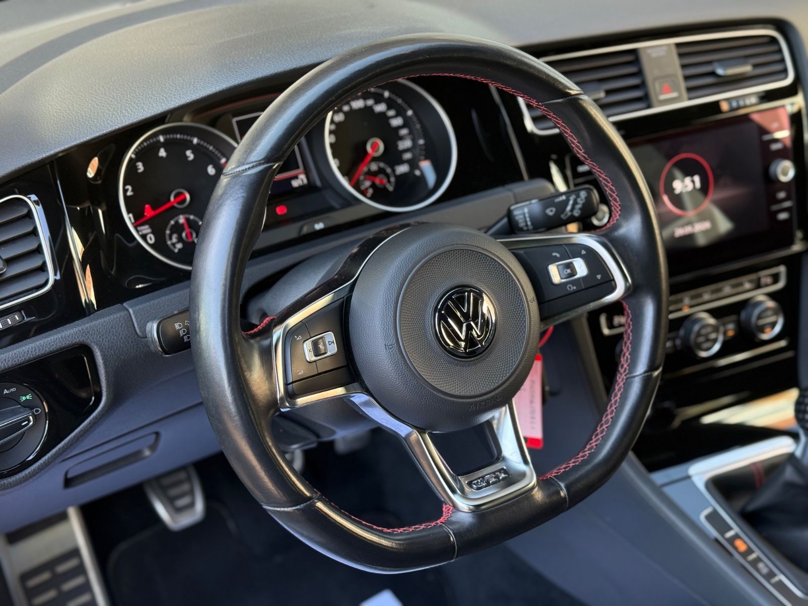 Volkswagen Golf VII Lim. GTI FaceliftLED Dynaudio 4,69% foto 15