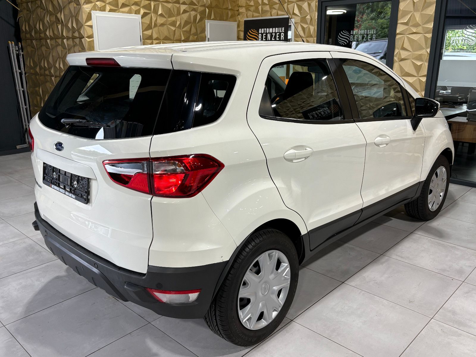 Fahrzeugabbildung Ford EcoSport Trend/8-FACH&SHZ/KLIMA/NAVI/PDC