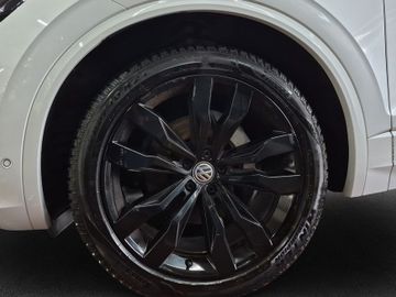 Volkswagen Touareg - 7