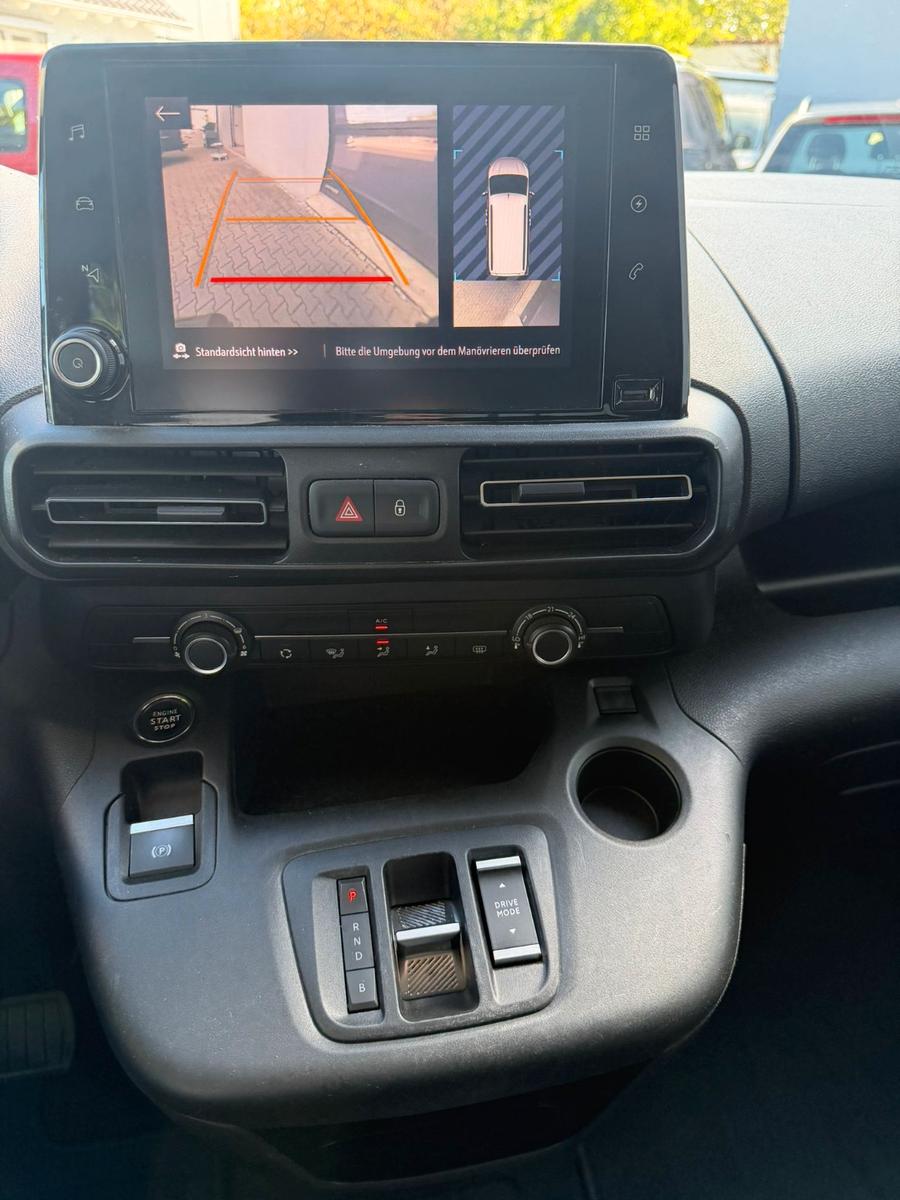 Opel Combo Elektro Behindertengerecht Rollstuhlrampe