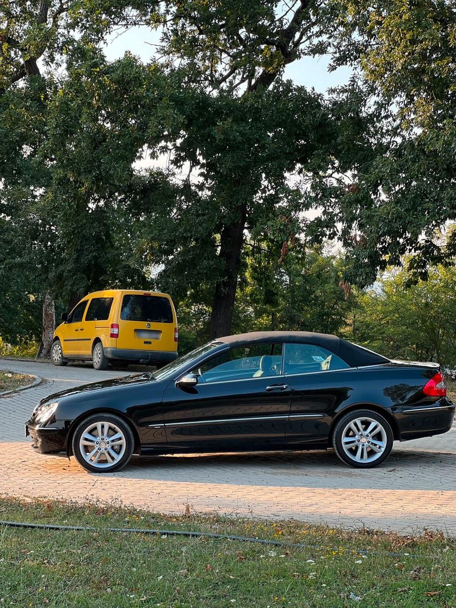 Mercedes-Benz CLK 320