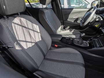 Peugeot 2008 - 12