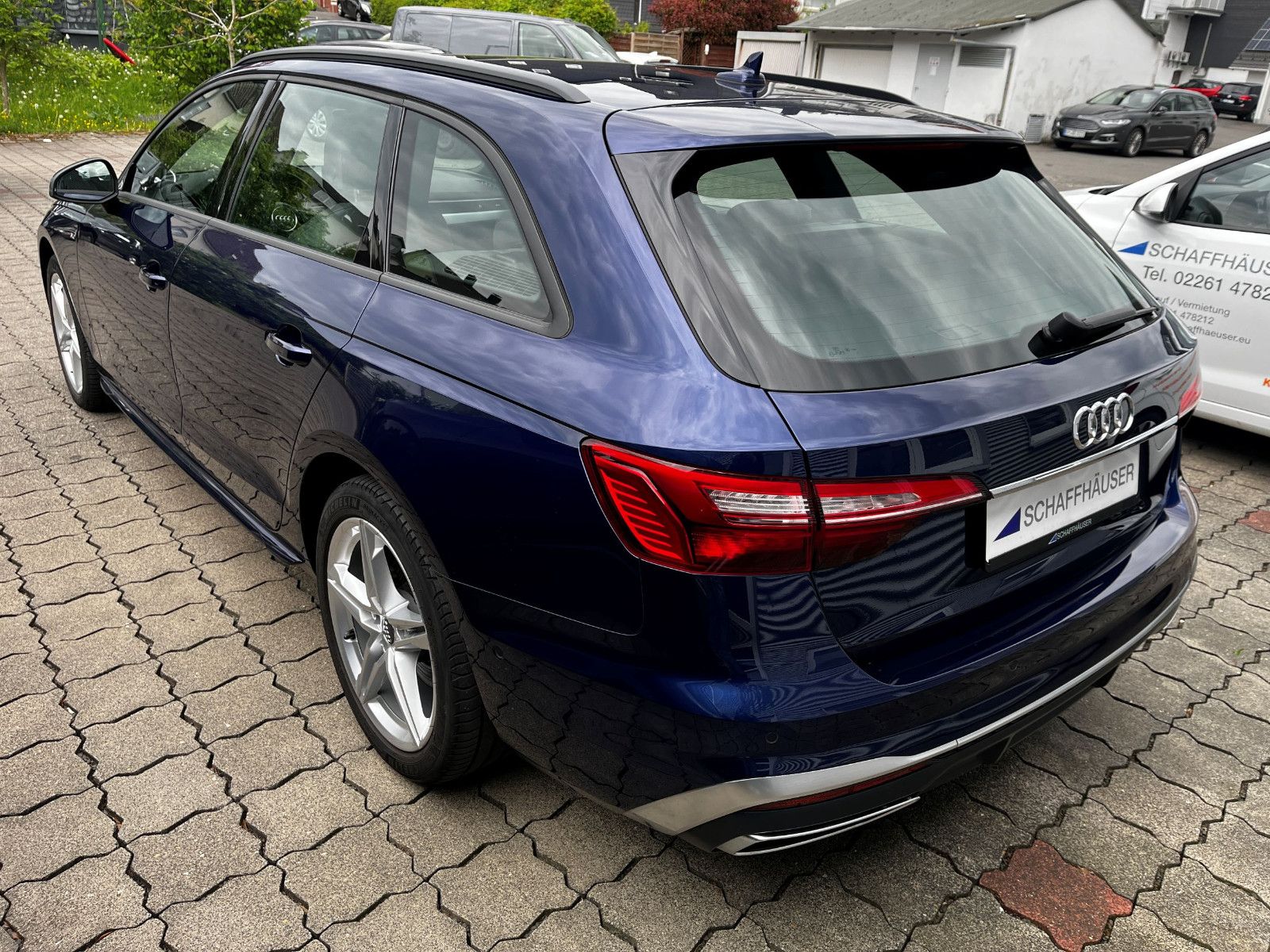Fahrzeugabbildung Audi A4 Avant 40 TDI S line LED PANO NAVI SHZ KAM AHK