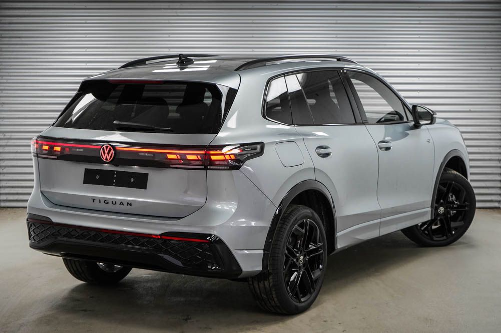 Volkswagen Tiguan 2,0 TDI DSG 4Motion R-Line - LAGER imagem 3