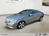 Mercedes-Benz E 220 Coupe CDI BlueEfficiency - Mercedes-Benz E 220: Coupe