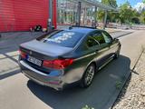BMW 540dxDrive/A/B&W/Alcantara/360/DisplayKey/Keyles - BMW 540 mit Diesel-Antrieb: Limousine, Automatik